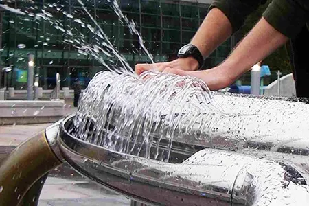 hydraulophone