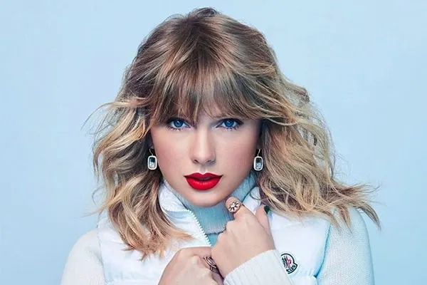 taylor swift quickly became one of the best-selling artists of all time