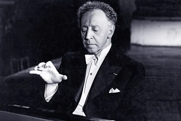 Arthur Rubinstein.