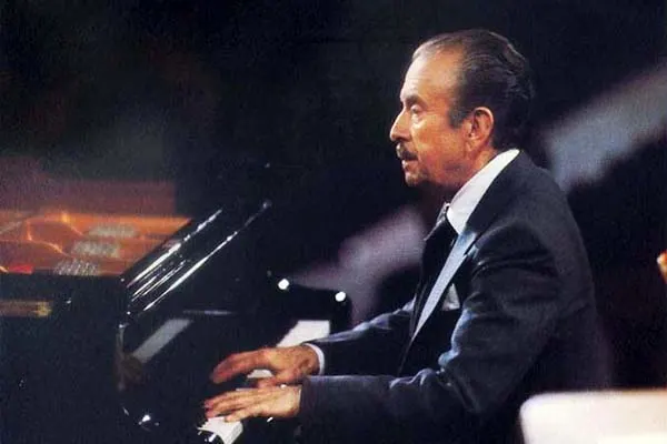 Claudio Arrau is one of the top pianists ever, appreciated for his unique tone and playing style.