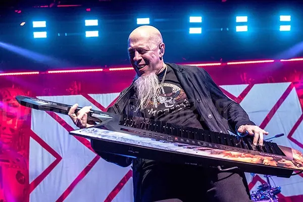 Jordan Rudess is one of the best keyboardists in the world, known for his progressive rock work with Dream Theater.