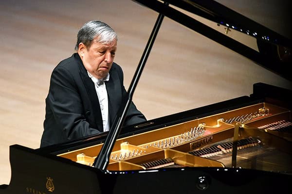 Murray Perahia.