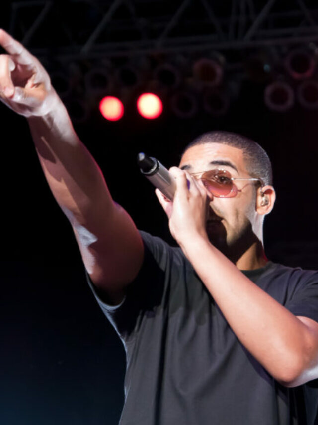 Indianapolis,-,August,13:,Hip,Hop/,Rap,Artist,Drake,Performs